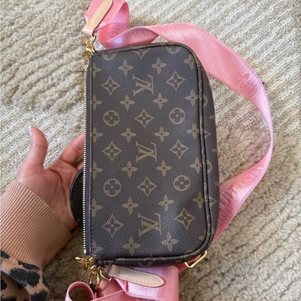 Cross Body - Picture 15 of 15